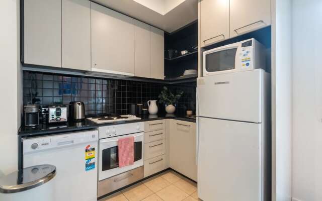 Spacious CBD Apt in the Heart of Melbourne