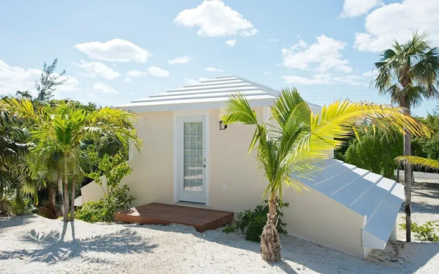 Sandy Hill Beach House 6 Bedroom Home