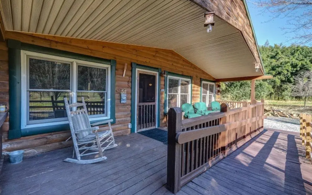 Cobb Creek Cabins