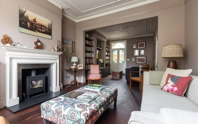 Caithness Road VI by Onefinestay