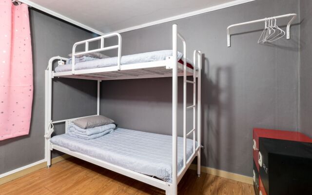 Liz's House - Hostel