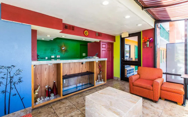 Rodeway Inn & Suites
