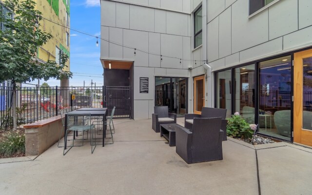Chic 1-bed In Vibrant Optimist Park 1 Bedroom Apts by RedAwning