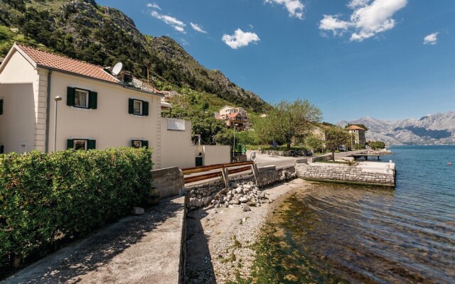 Beautiful Home in Kotor With 3 Bedrooms and Wifi