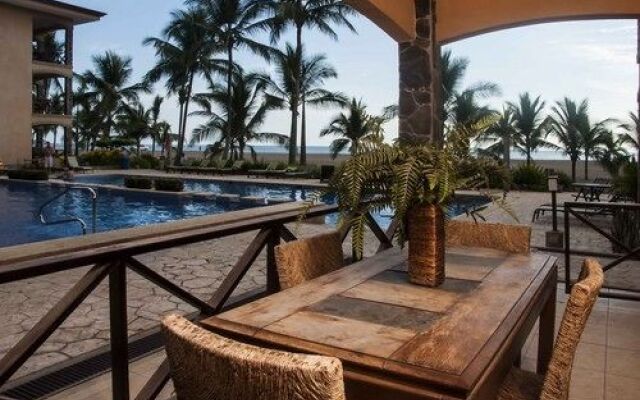 5th Flr Ocean View Penthouse with 2 Level Balcony