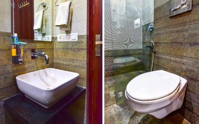 Fabhotel The Castle Homestay