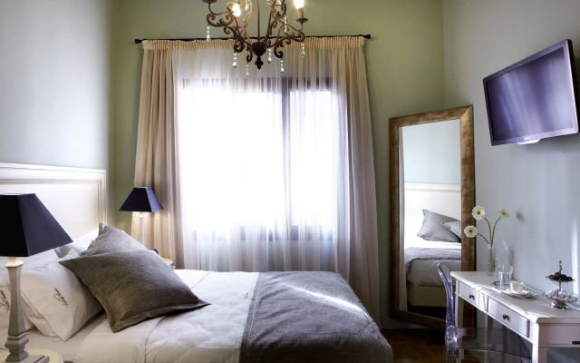 Sweet Home Hotel