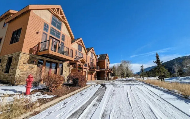Antlers Gulch 501 by SummitCove Vacation Lodging
