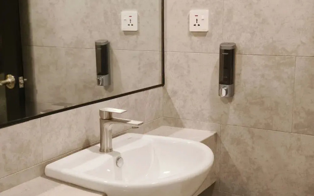 Zoom Hotel