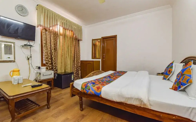 Fabhotel Taj