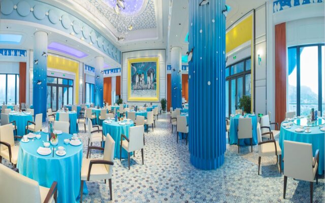 Chimelong Penguin Hotel