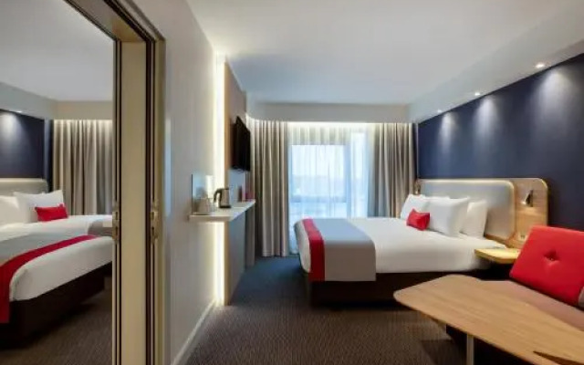 hotelImage