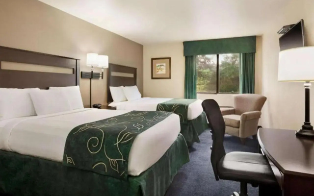 Green Country Inn