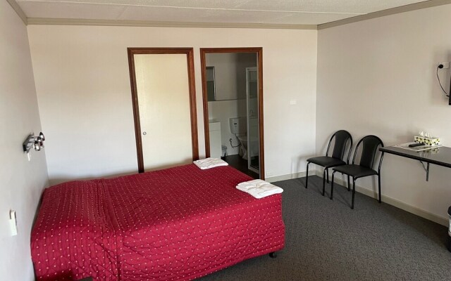 Paringa Hotel Motel