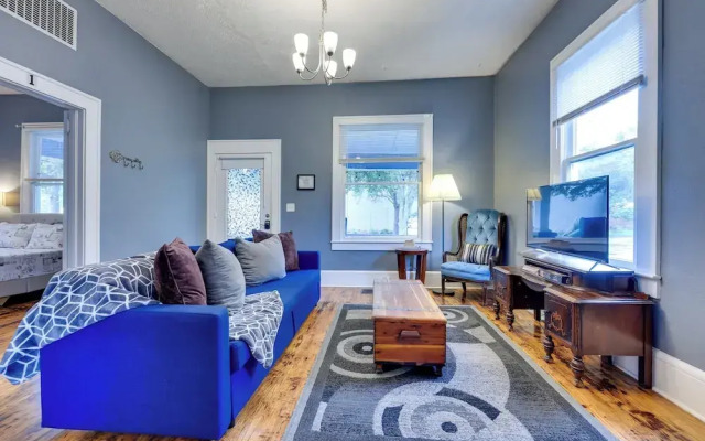 Charming Jacksonville Home ~ 2 Mi to Downtown!