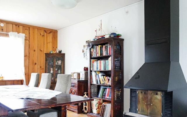 6 Person Holiday Home in Strömstad