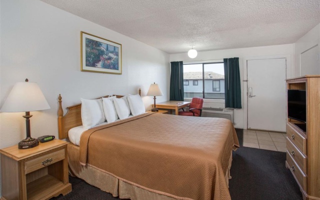 Travelodge Fort Bragg