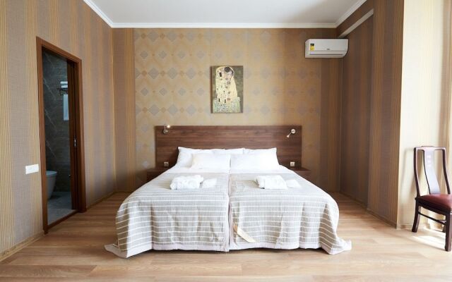 Hotel Antique Resorts