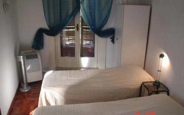 Mia Lodge B&B Hostel