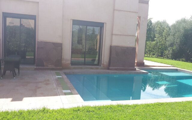Apple Villa