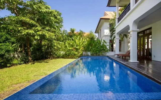 Luxury Danang Beach Pool Villa