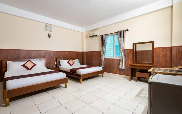 Nam Phuong Queen Hotel – Guest Rooms – Ho Chi Minh City