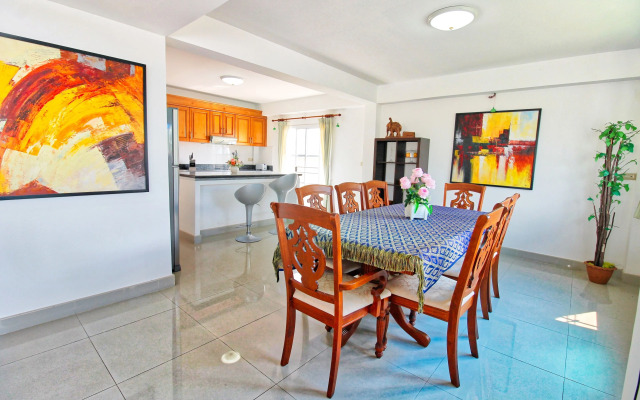 Cliff & Beach Villas