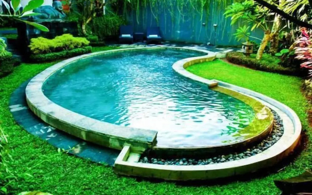 Green Field Corner Gefecon Ubud