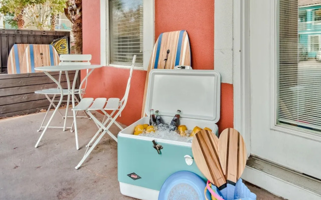 Kono - Coral in Destin