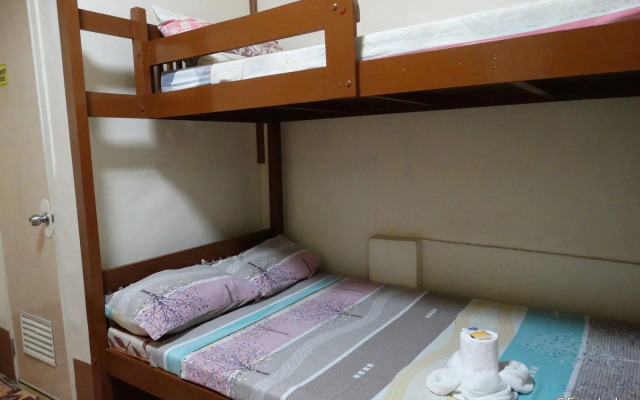 Eden Travellers Lodge