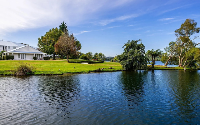 VR Rotorua Lake Resort