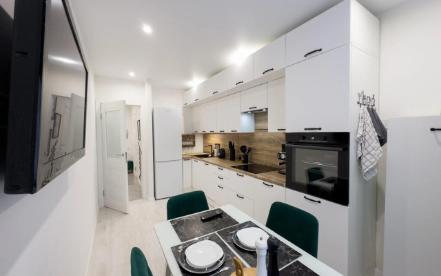 Daris apartment on Alyabyeva street 1