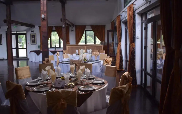 Fata verde - La Padure