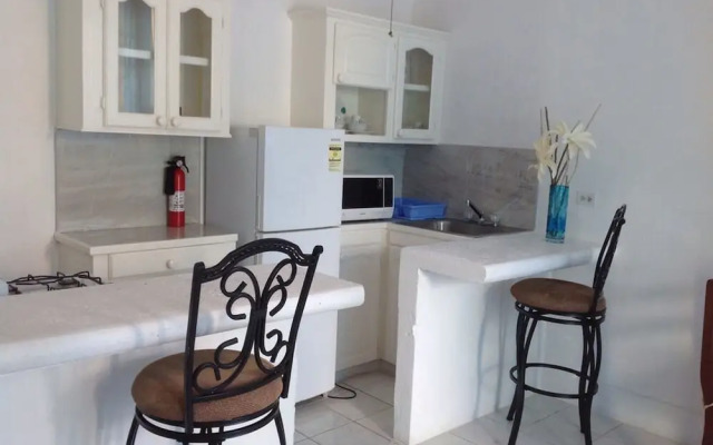 Bonanza Apartments