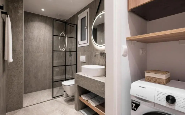 Coel Luxury Suites by TravelPro Services - Potidea Halkidiki