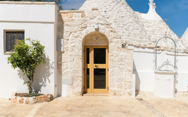 Trulli Isabella by Wonderful Italy