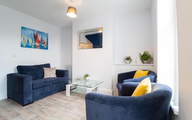 River View Home - 2 bed