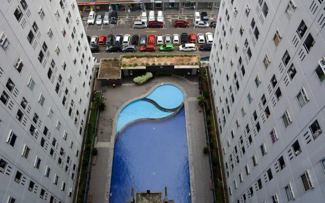 Simple And Nice Studio At Green Pramuka City Apartment