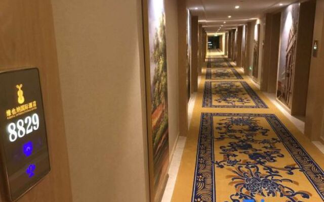 Red Sun Hotel