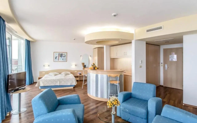 Grand Victoria Hotel