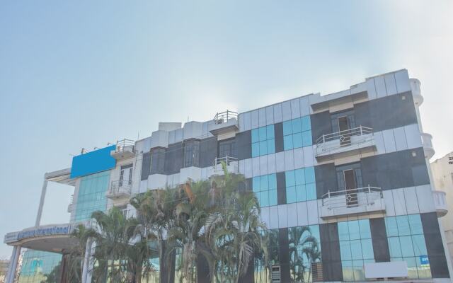 OYO 10885 Hotel Keerthana International