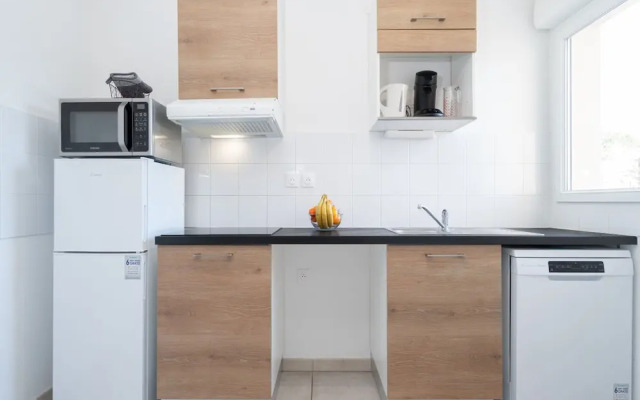 Bright Villa Steps From the Sea