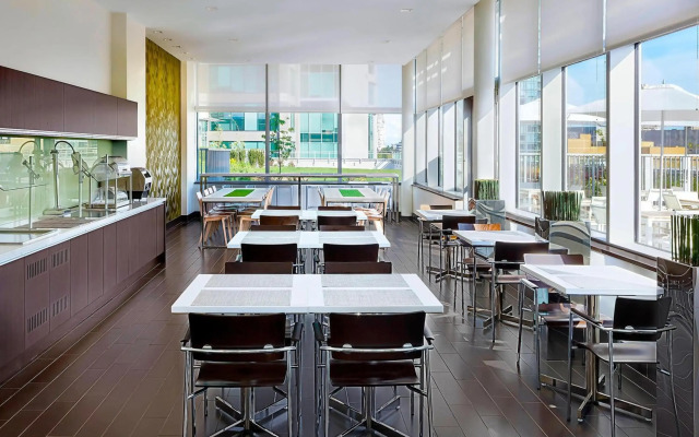 Element Vancouver Metrotown