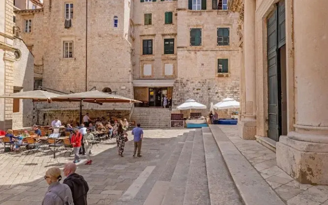 Apartments Cathedral