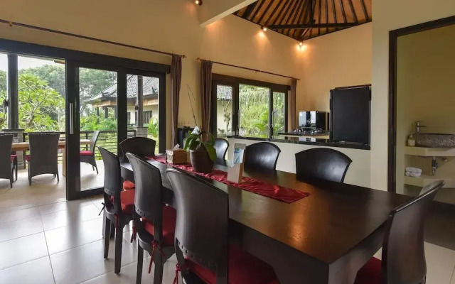 Villa Cahaya