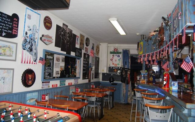 Hôtel Aux Amis Réunis