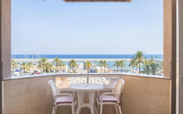 Marina view modern apartment