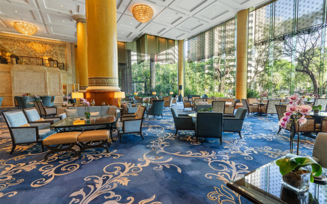 Makati Shangri-La, Manila
