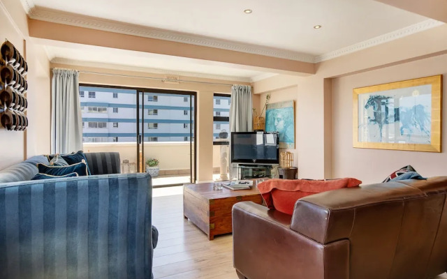 Kingsgate Penthouse 54