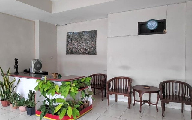 OYO 90096 Hotel Tiana